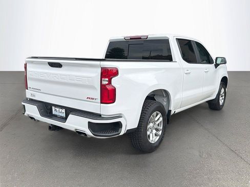 Used 2023 Chevrolet Silverado 1500 RST w/ Convenience Package II AWD/4WD image 4