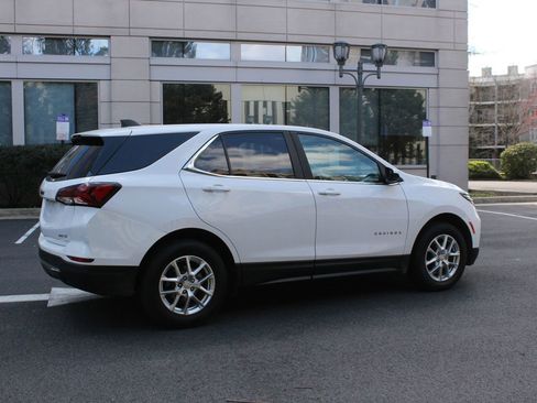 Used 2022 Chevrolet Equinox LT AWD/4WD image 7