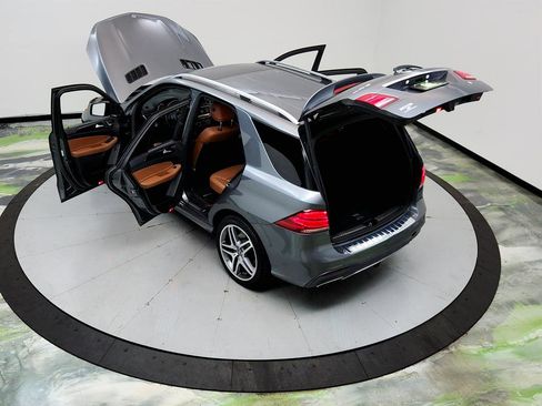 Used 2019 Mercedes-Benz GLE 43 AMG 4MATIC image 41