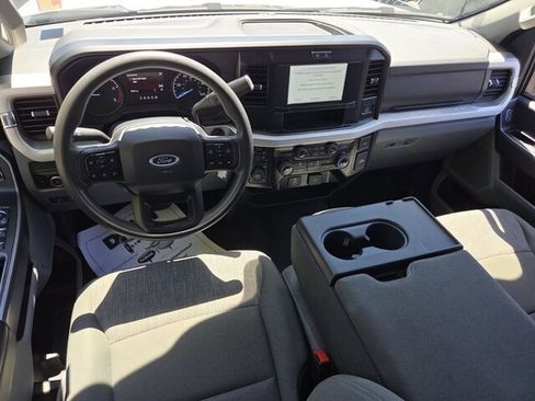 Used 2025 Ford F250 XLT w/ FX4 Off-Road Package AWD/4WD image 11