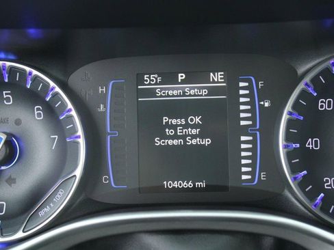 Used 2020 Chrysler Pacifica Touring-L w/ Premium Audio Group image 20