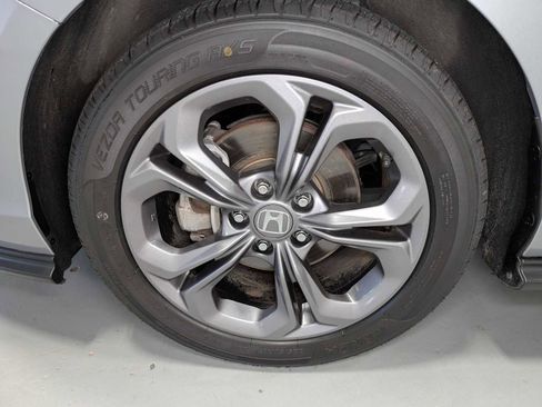 Used 2023 Honda Accord EX image 3