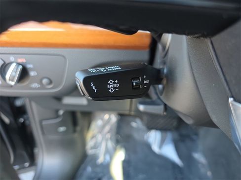 Used 2022 Audi Q5 2.0T Premium Plus w/ Premium Plus Package image 33