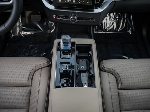 New 2026 Volvo XC90 B6 Ultra image 25