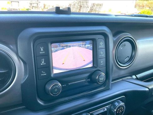 Used 2020 Jeep Wrangler Unlimited Sport S AWD/4WD image 19