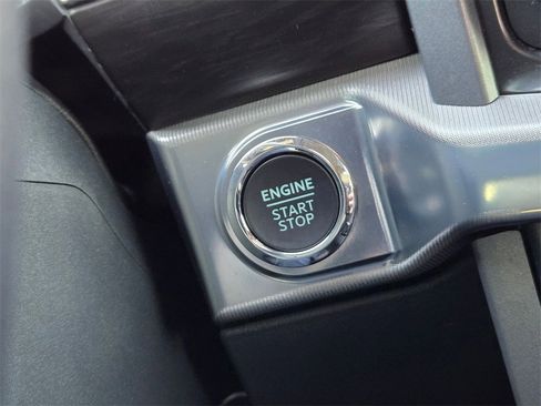 Used 2025 Ford F150 Lariat w/ FX4 Off-Road Package image 18