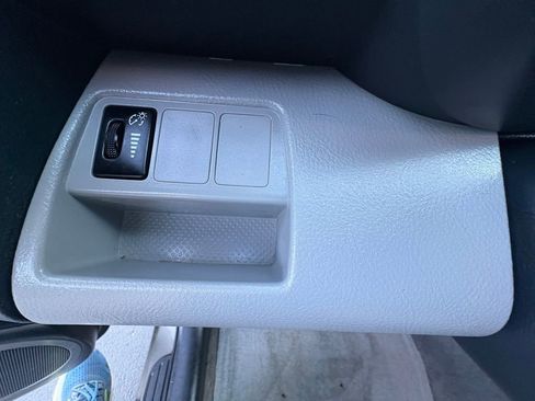 Used 2012 Toyota RAV4 Limited w/ Premium Plus Value Pkg image 19