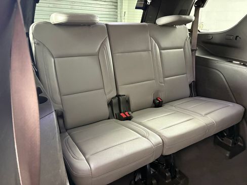 Used 2021 Chevrolet Tahoe Z71 w/ Rear Media and Nav Package AWD/4WD image 37