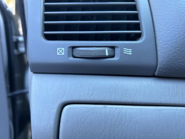 Used 2003 Toyota Camry LE FWD image 17