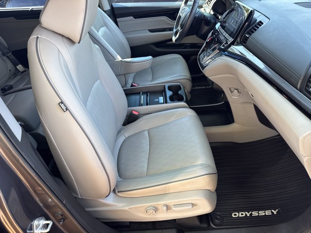 Used 2023 Honda Odyssey Elite image 13