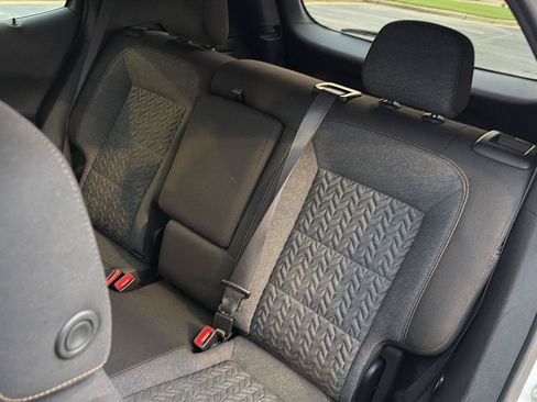 Used 2023 Chevrolet Equinox LT w/ LPO, Cargo Package FWD image 29