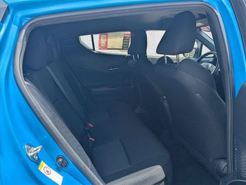 Used 2019 Toyota C-HR XLE FWD image 18