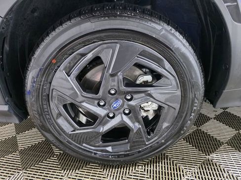 Certified 2025 Subaru Crosstrek 2.5i Sport AWD/4WD image 8