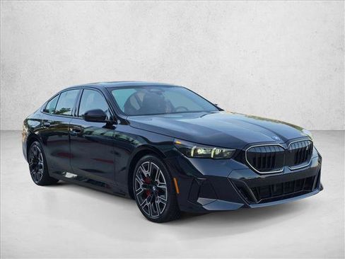 Used 2026 BMW i5 eDrive40 RWD image 3