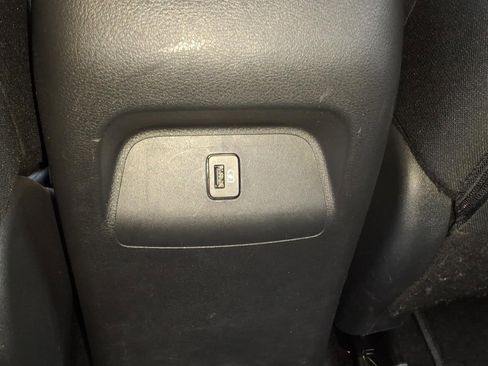 Used 2025 Nissan Sentra SV image 16