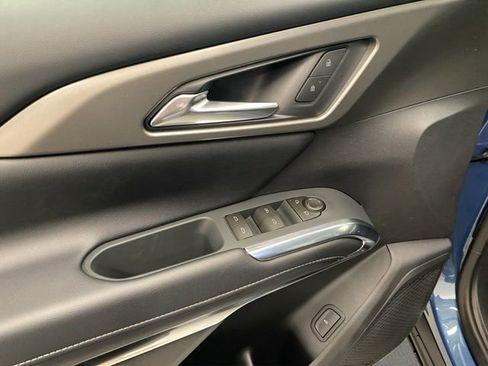New 2026 Chevrolet Traverse LT w/ Driver Confidence Package AWD/4WD image 28