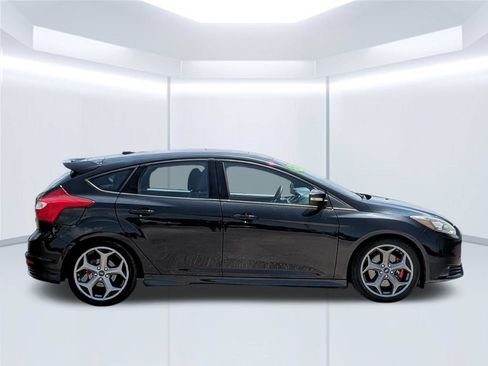 Used 2014 Ford Focus ST w/ Equipment Group 202A FWD image 7