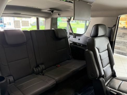 Used 2016 GMC Yukon XL Denali w/ Open Road Package AWD/4WD image 30