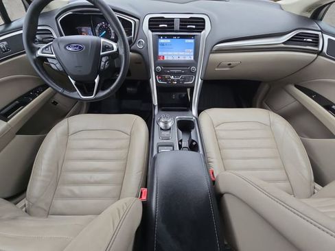 Used 2017 Ford Fusion Energi SE FWD image 20