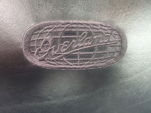 Used 2015 Jeep Grand Cherokee Overland w/ Advanced Technology Group image 15