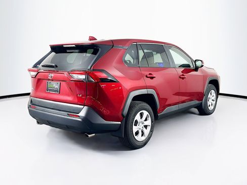 Used 2025 Toyota RAV4 LE image 9