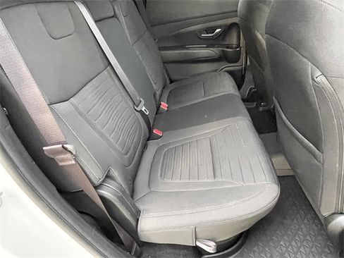 Used 2024 Hyundai Santa Cruz SE image 21