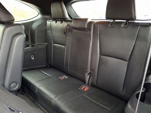 Used 2023 Toyota Highlander XSE image 13