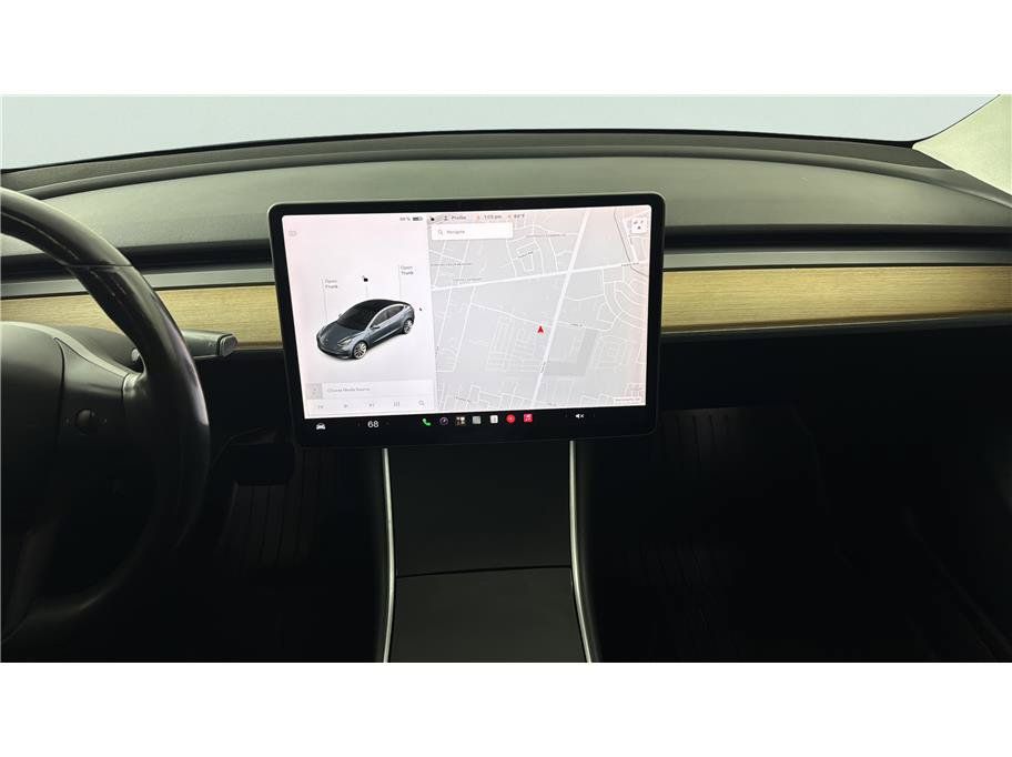 Used 2018 Tesla Model 3 Long Range RWD image 24