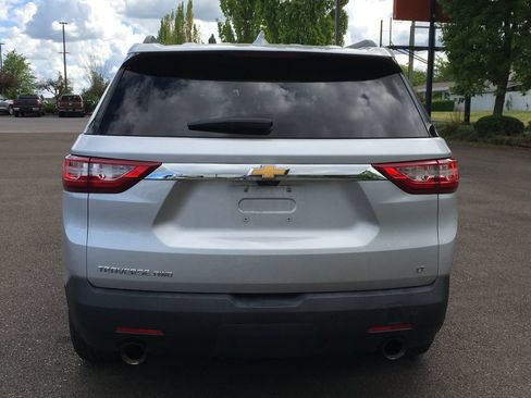Used 2019 Chevrolet Traverse LT w/ LT Premium Package AWD/4WD image 5