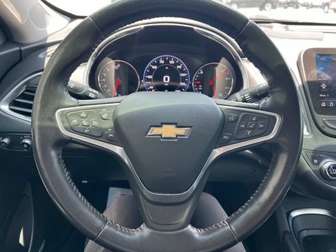 Used 2022 Chevrolet Malibu Premier FWD image 12