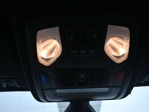 Used 2023 RAM 1500 Big Horn AWD/4WD image 30