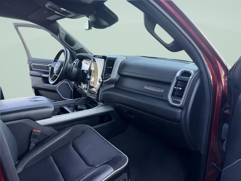Used 2023 RAM 1500 Laramie AWD/4WD image 12