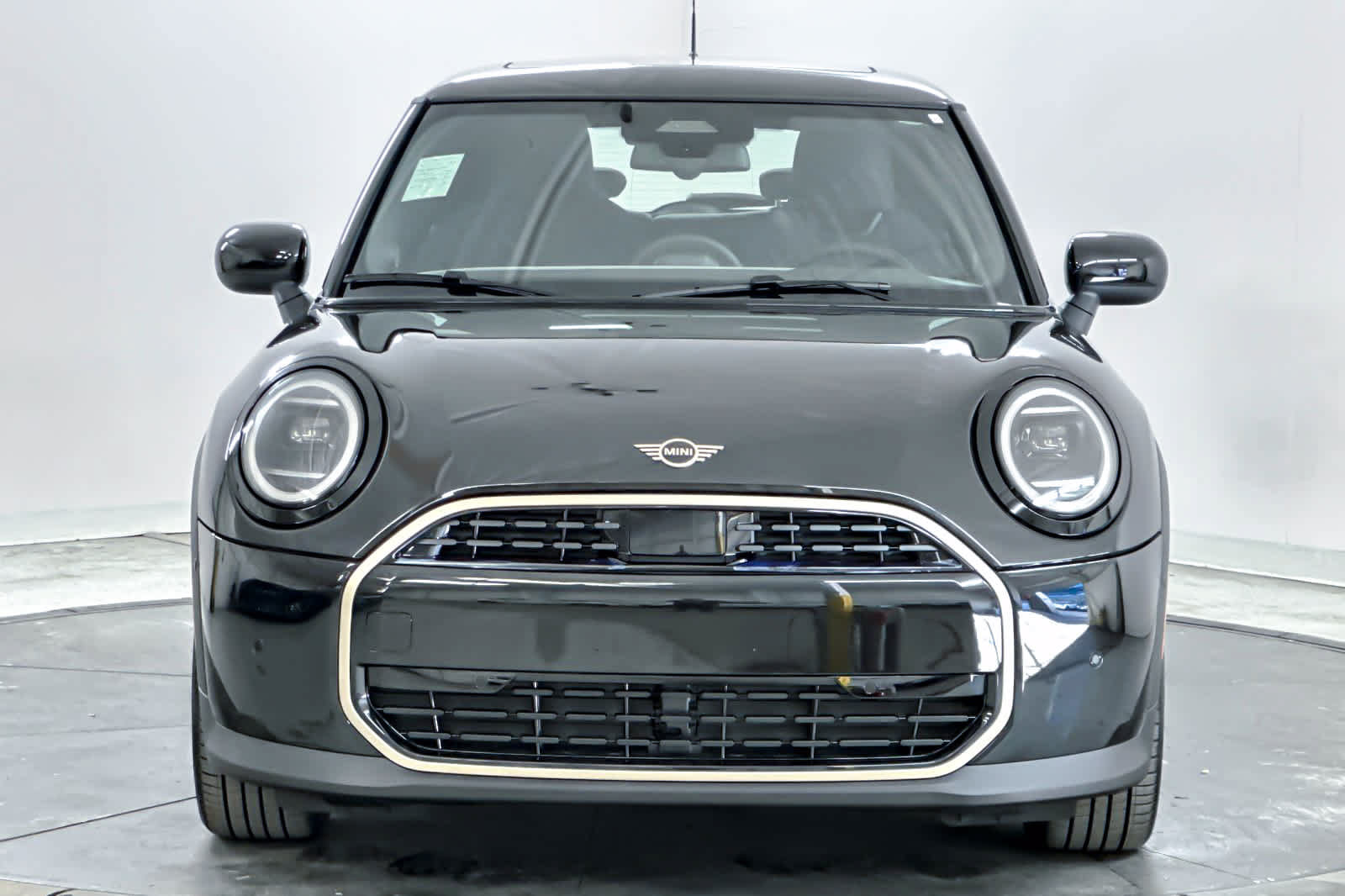 Used 2026 MINI Cooper 2-Door Hardtop FWD image 10