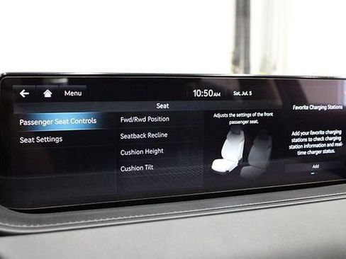 Used 2023 Genesis G80 image 43