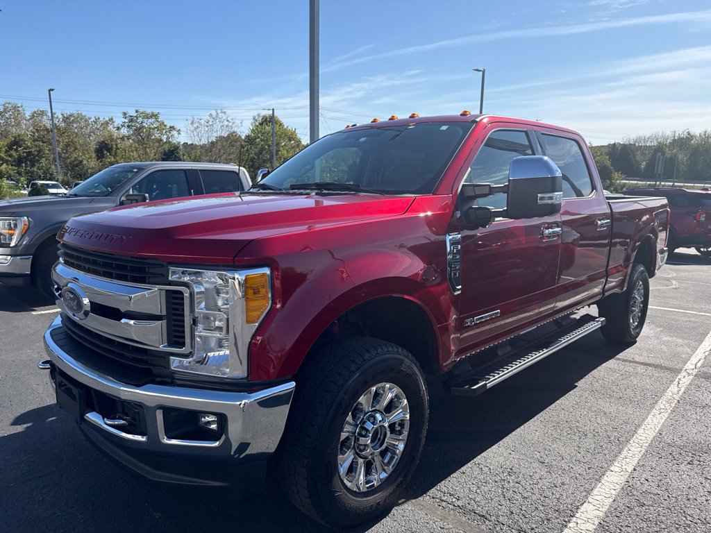 Used 2017 Ford F250 XLT w/ XLT Premium Package AWD/4WD image 1