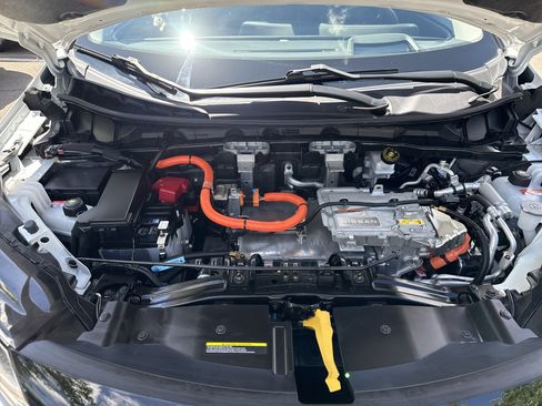 Certified 2024 Nissan Ariya AWD image 14
