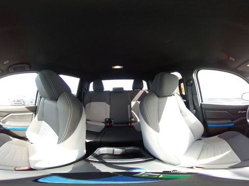 Used 2025 Toyota Tacoma TRD Off-Road image 42