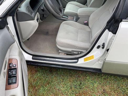 Used 2001 Lexus ES 330 image 14