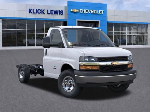 New 2026 Chevrolet Express 3500 w/ Power Convenience Package RWD image 7