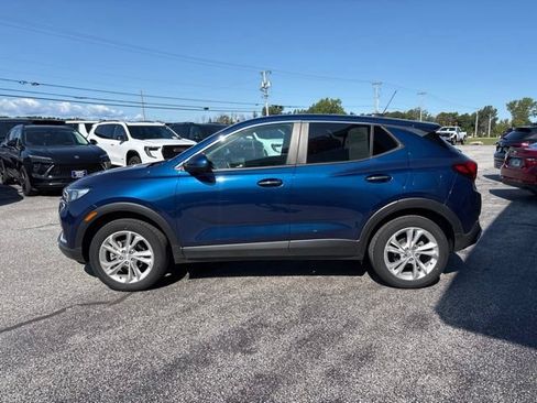 Used 2023 Buick Encore GX Preferred w/ Cold Weather Comfort Package AWD/4WD image 2