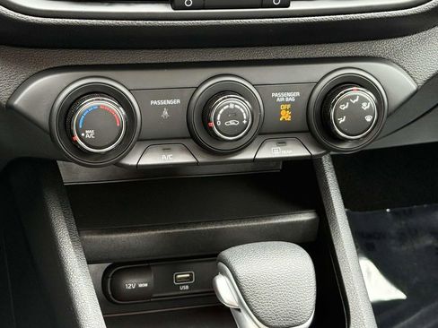 Used 2022 Kia Forte LXS FWD image 15