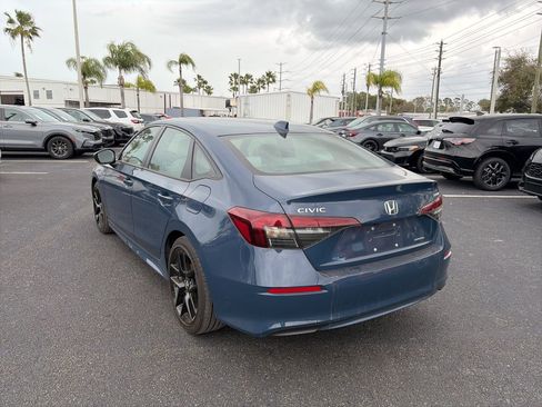 Certified 2025 Honda Civic Sport image 5
