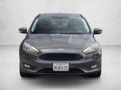 Used 2018 Ford Focus SEL FWD image 2