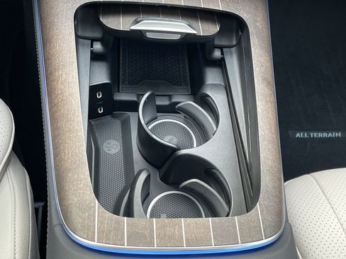 Certified 2025 Mercedes-Benz E 450 4MATIC All-Terrain Wagon image 36