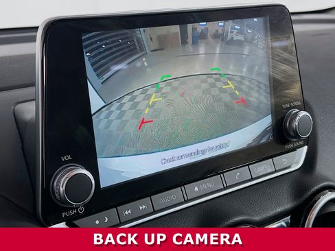 Used 2025 Nissan Sentra SV image 9