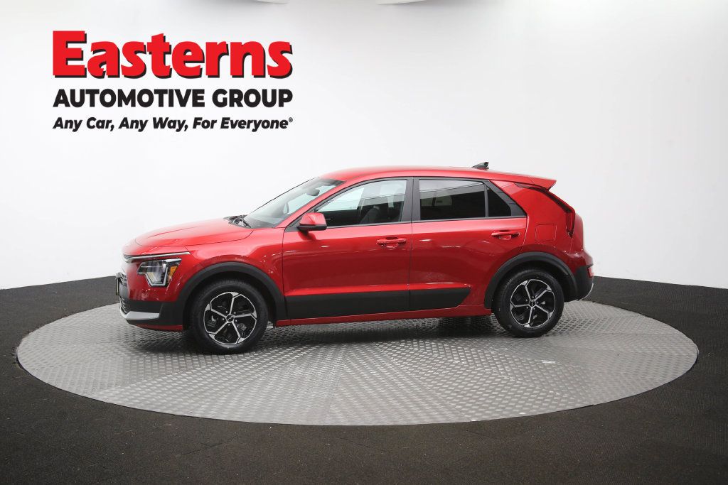 Used 2025 Kia Niro LX FWD image 59