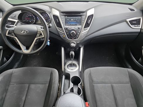 Used 2016 Hyundai Veloster image 20
