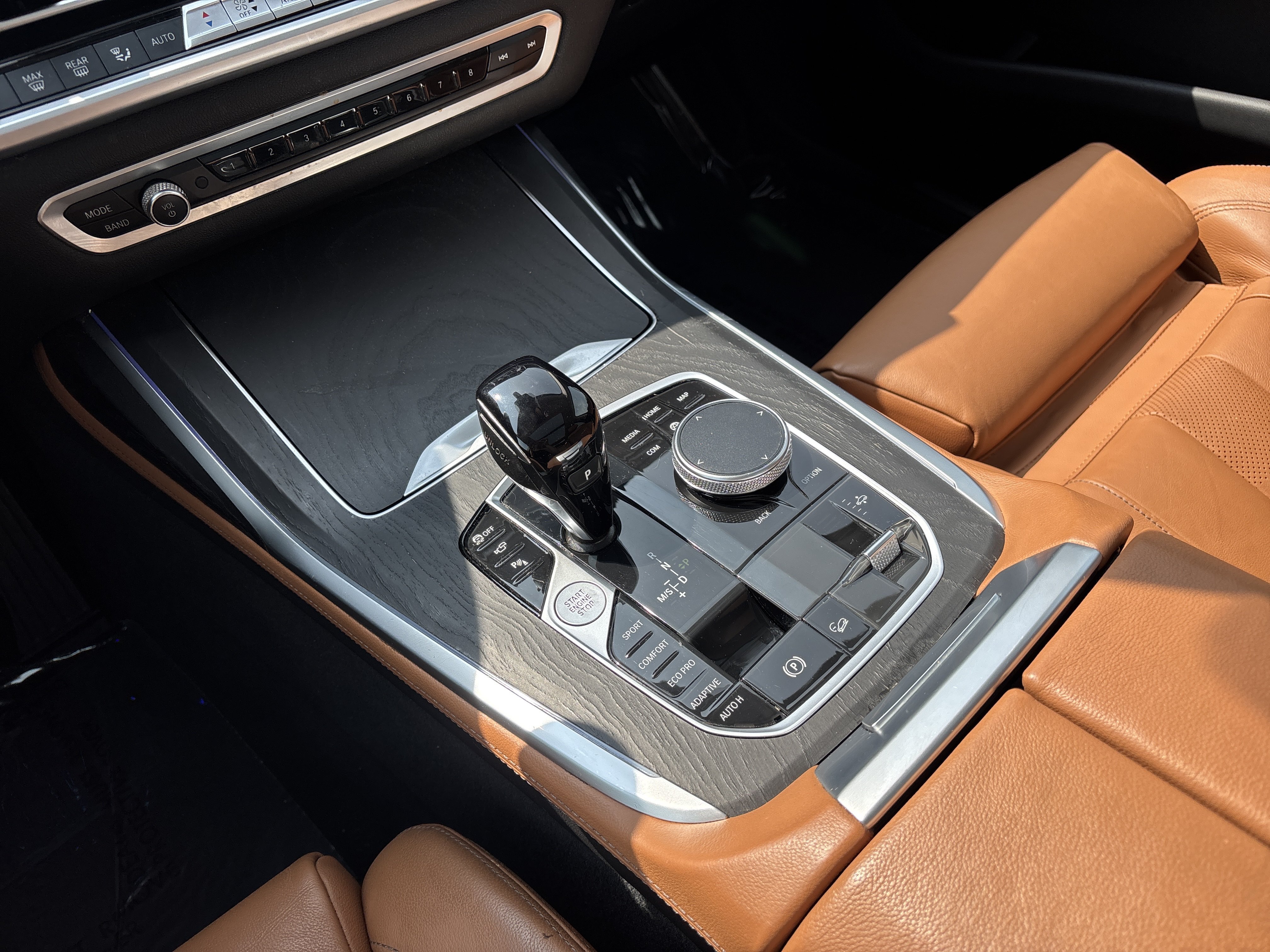 Used 2022 BMW X7 xDrive40i w/ Premium Package AWD/4WD image 26