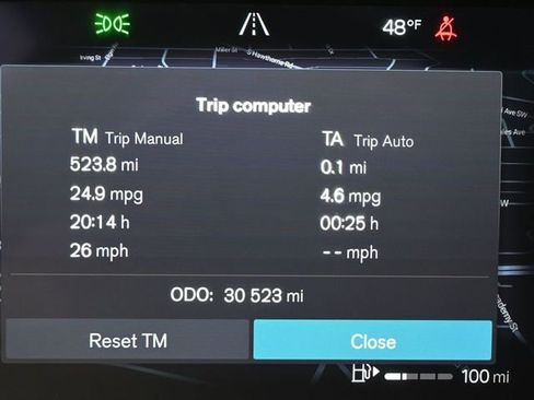 Used 2023 Volvo XC40 B5 Plus w/ Climate Package image 27