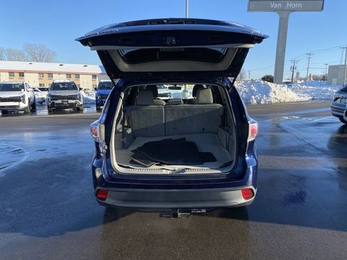Used 2015 Toyota Highlander LE image 13